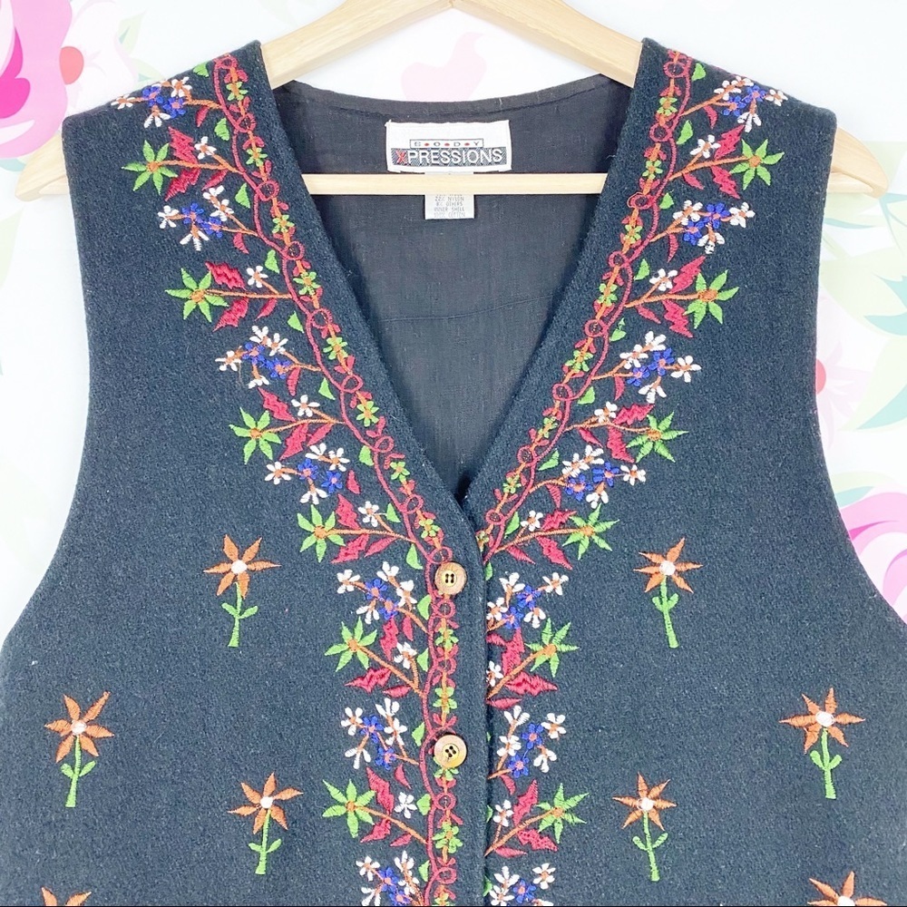 Vintage Boho Floral Embroidered Button Vest S - Picture 2 of 6